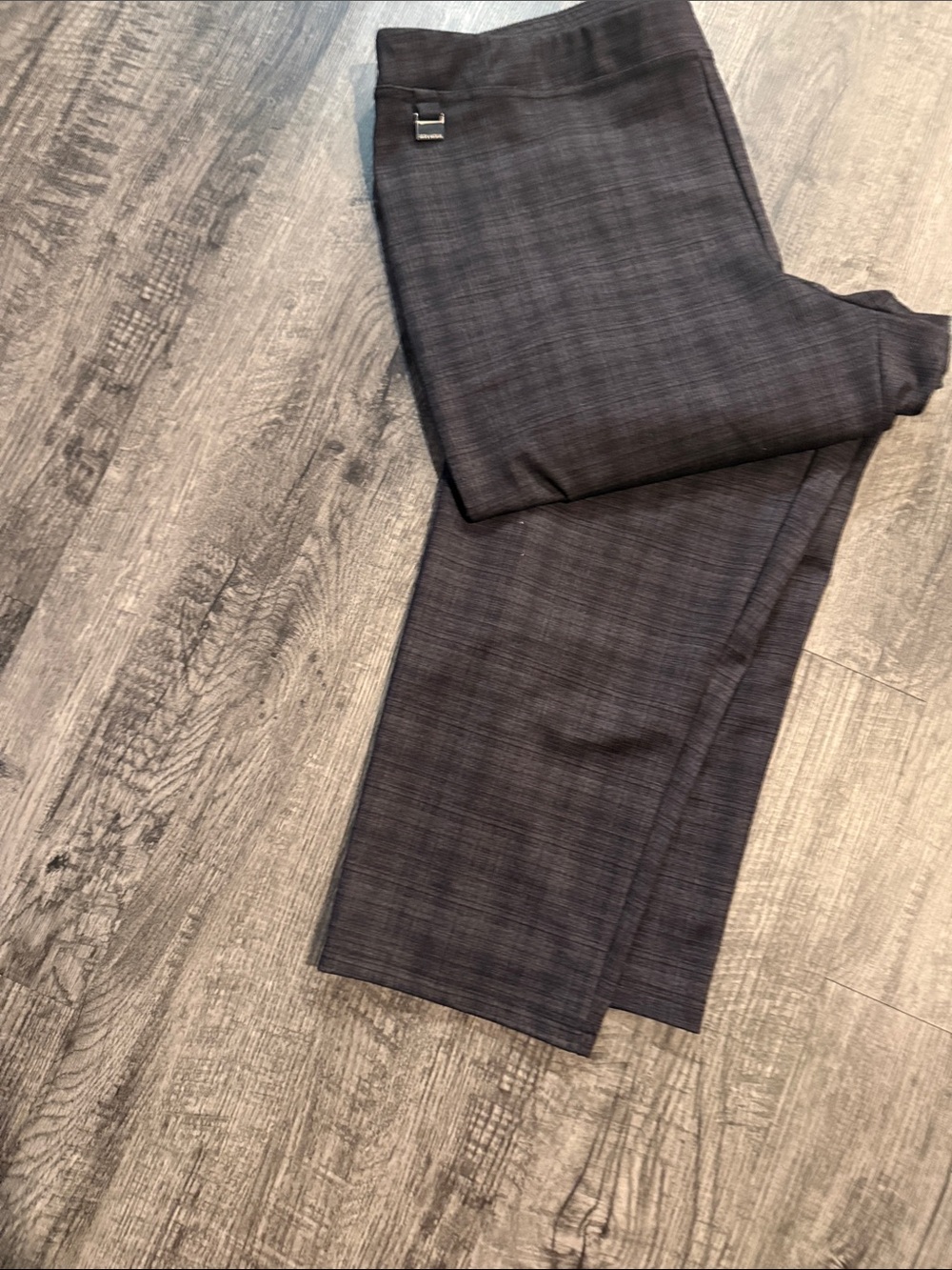 Zac & Rachel Charcoal Gray Plus Size 2X Capris